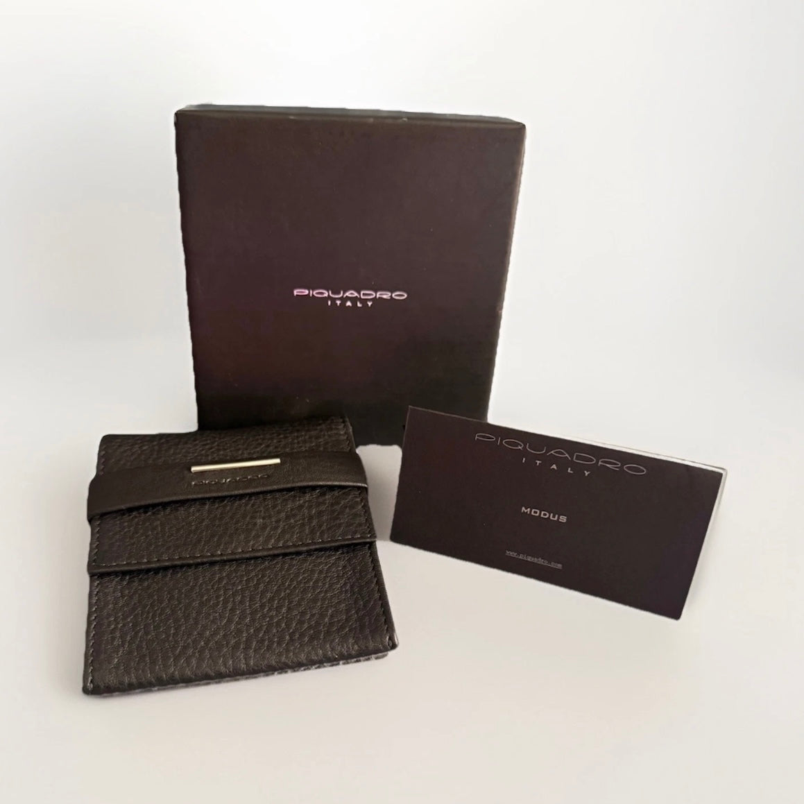 PIQUADRO SET MANICURE VERA PELLE NERO