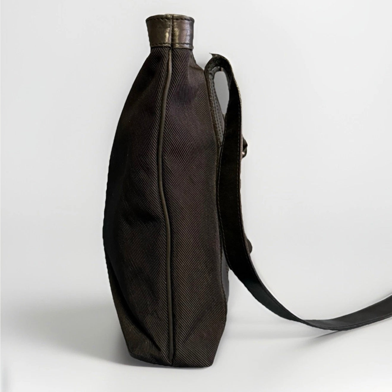 DELL’GA BORSA TRACOLLA IN TESSUTO E PELLE NERA