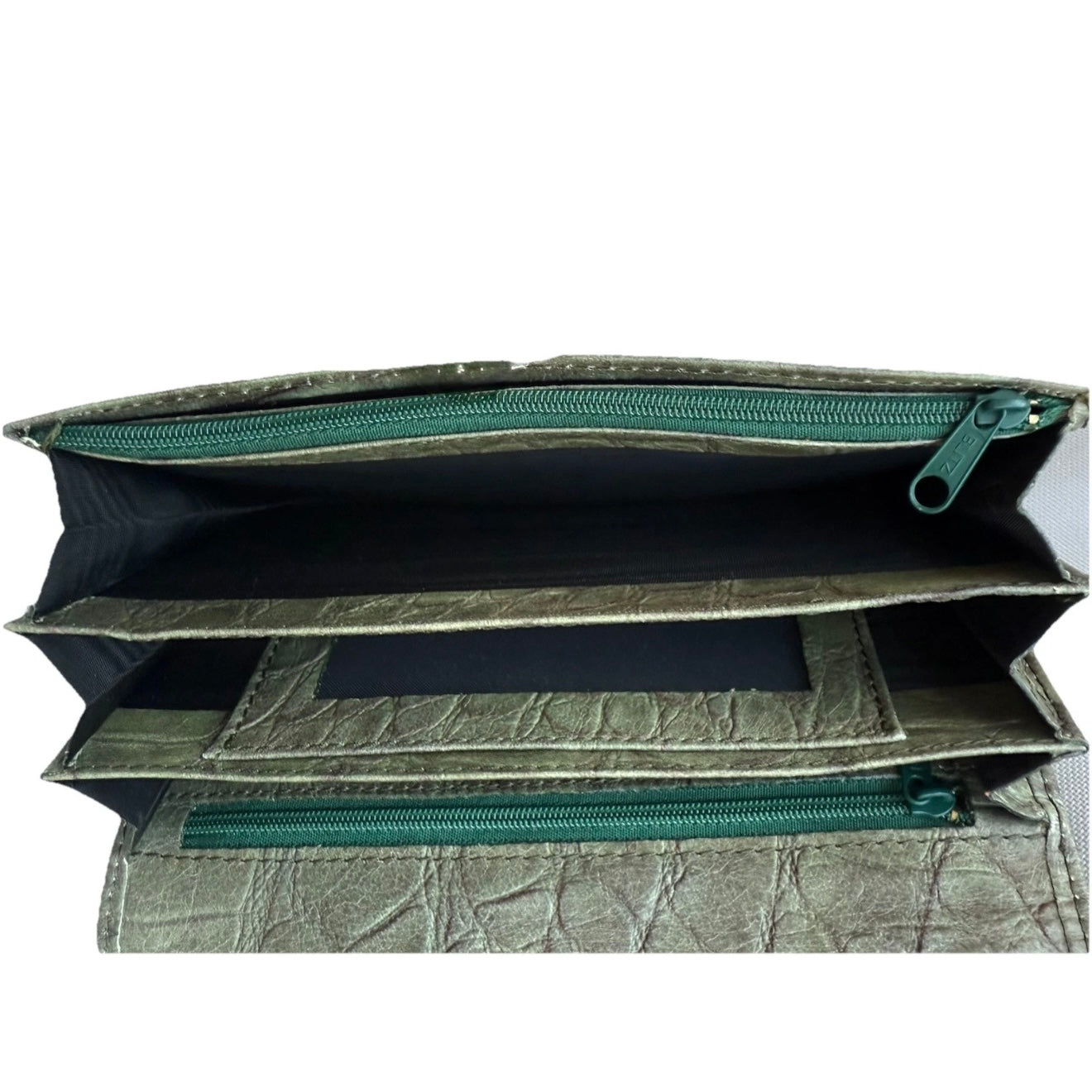 PORTAFOGLIO ARTIGIANALE VERA PRLLE STAMPA COCCO VERDE SALVIA